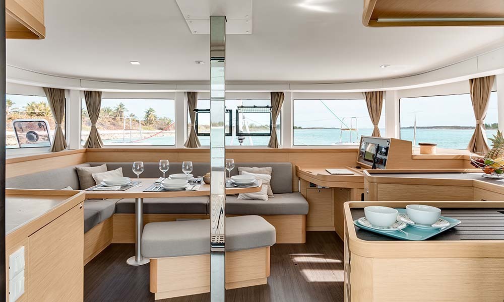 Lagoon 42