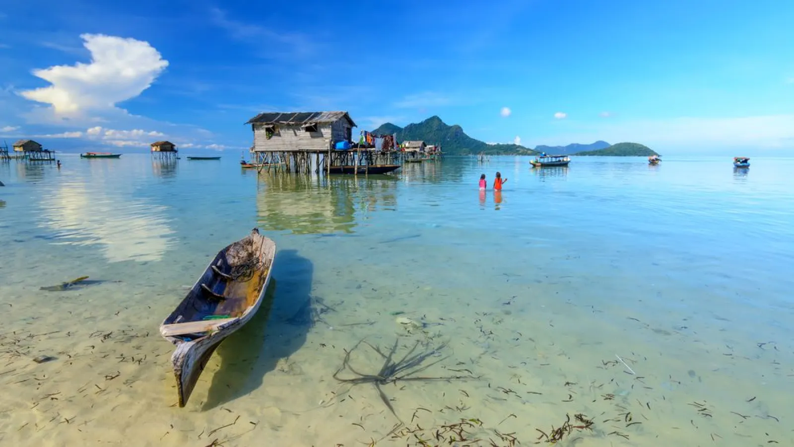Ternate, Banda, Ambon, 13 Days
