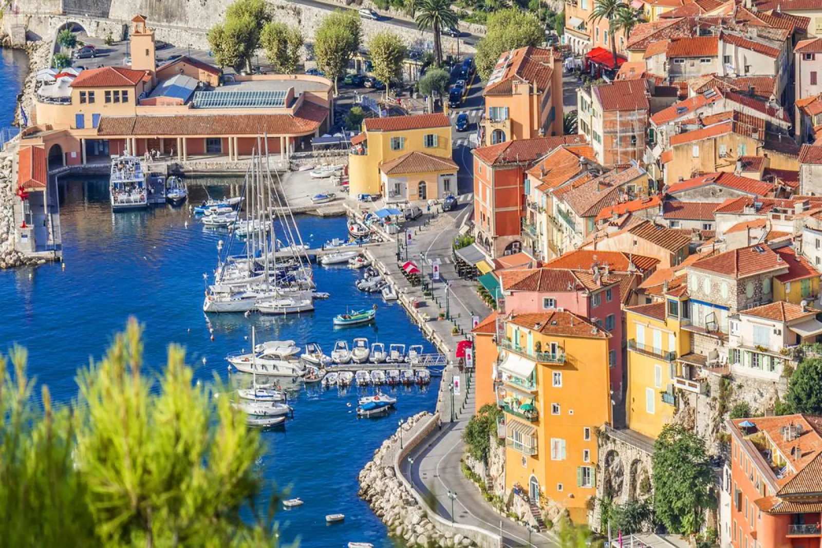 Explore South of France on charter this Summer and Autumn