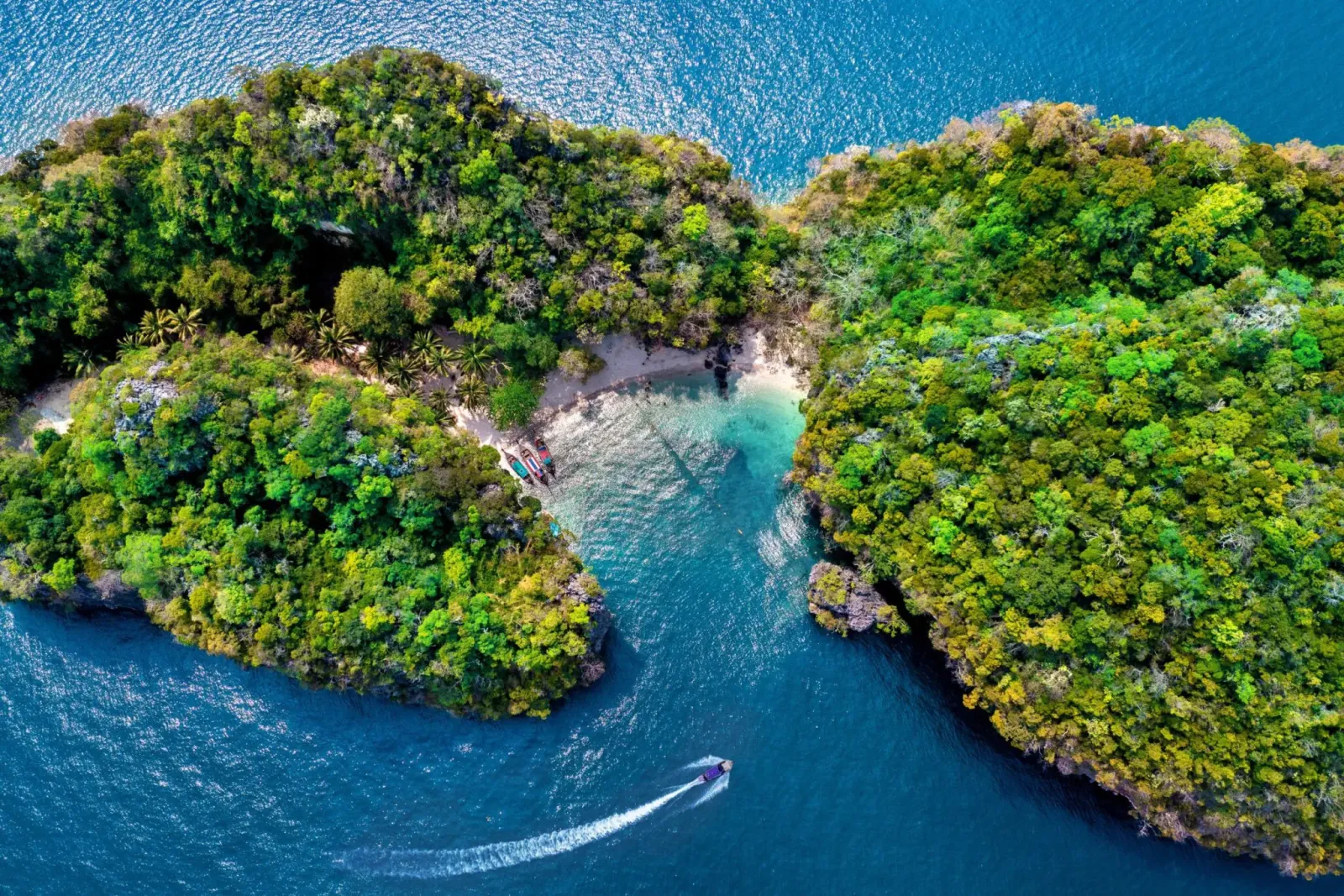Phuket Day Charter Itineraries – Discover Thailand’s Most Iconic Destinations