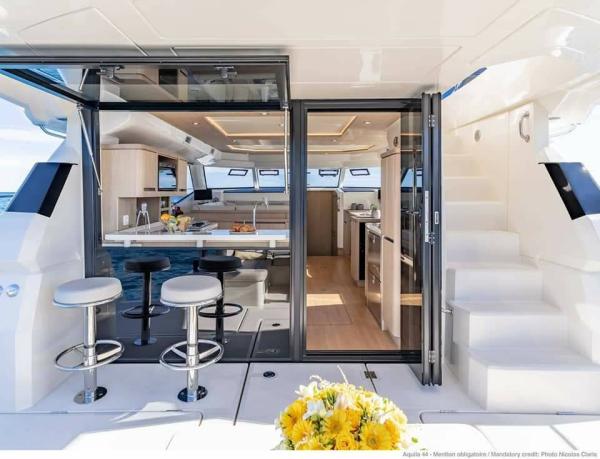 Aquila 44 photo 14