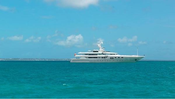 Apogee photo 2