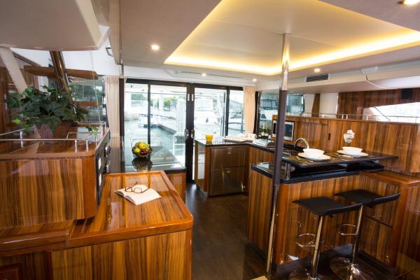 Aquila 48 photo 9