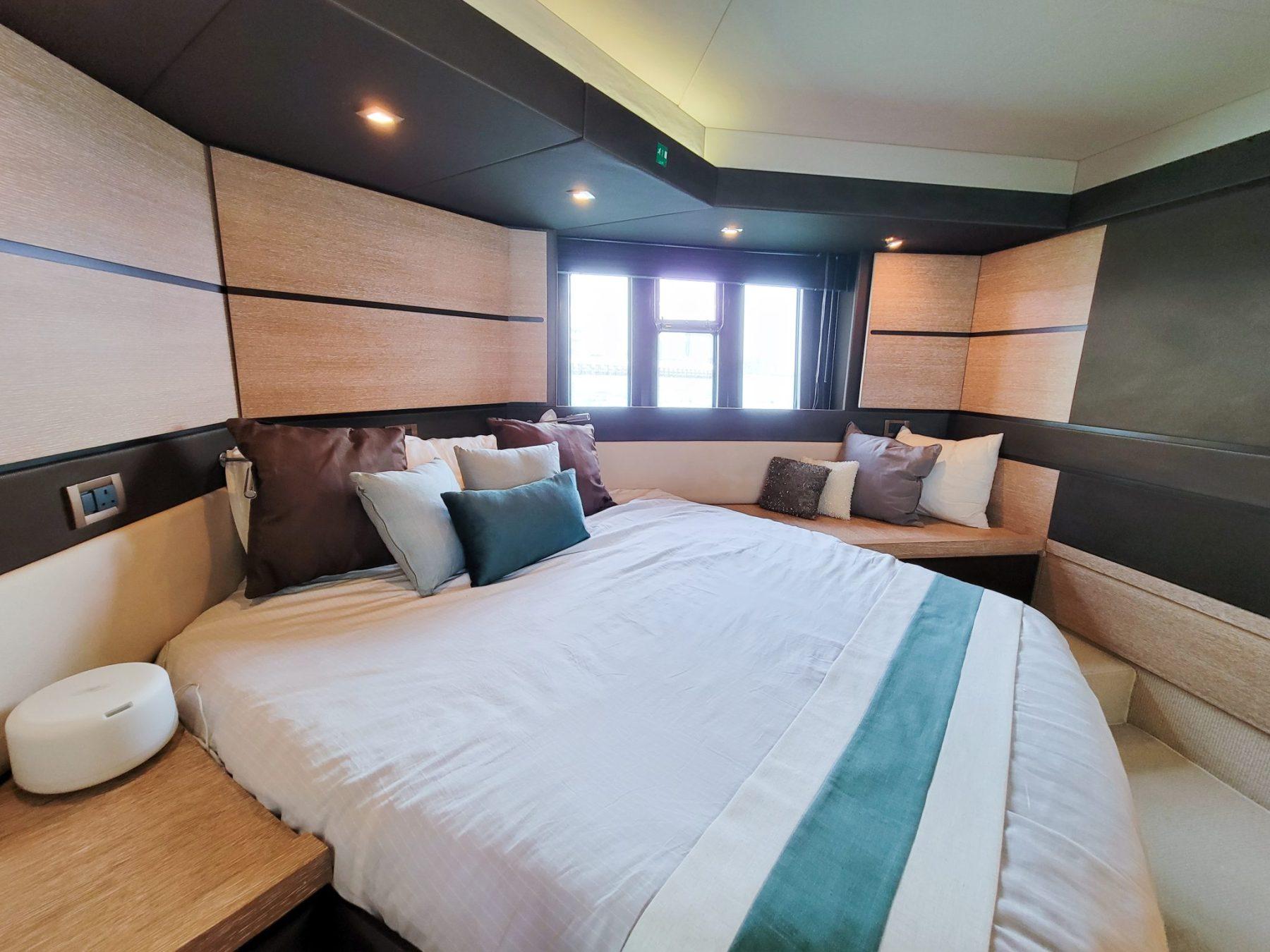 Azimut 54