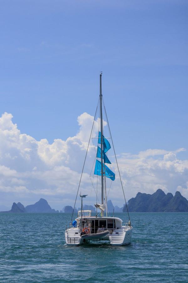 Lagoon 400S2 Eos photo 4