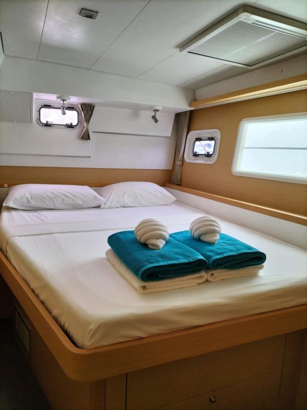 Lagoon 400S2 Eos photo 16