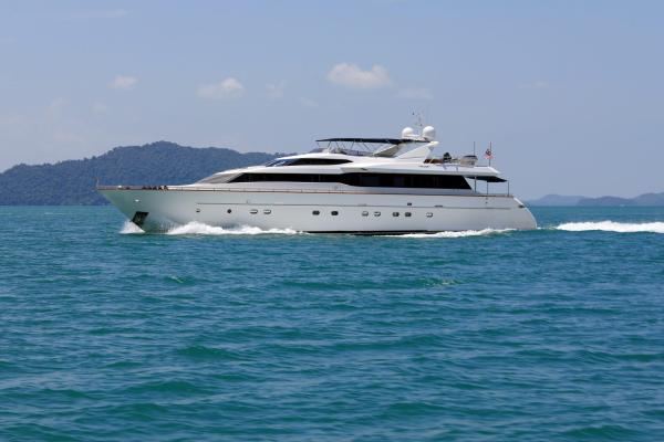 Falcon 106 photo 19