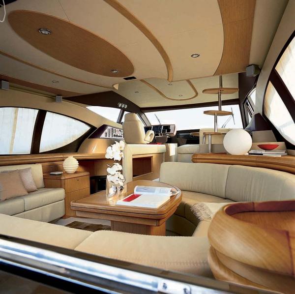 Ferretti 550 photo 3