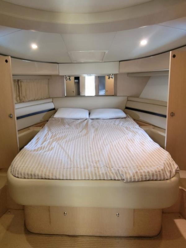 Ferretti 550 photo 4