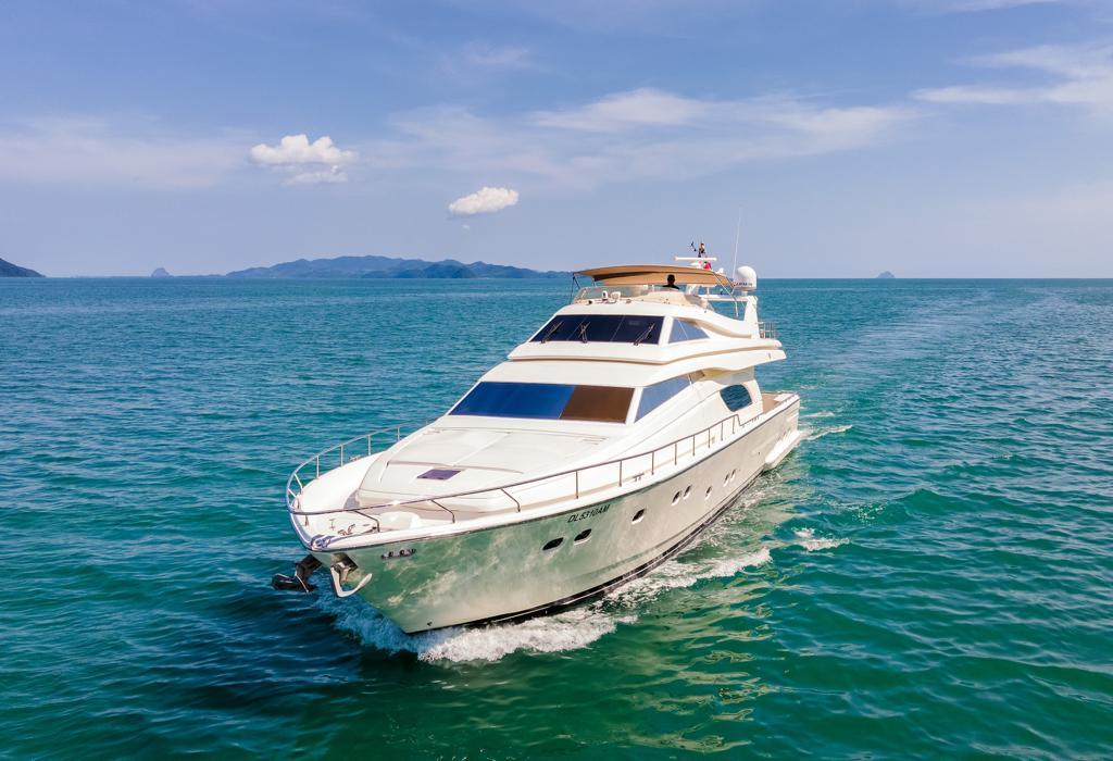 Ferretti 80
