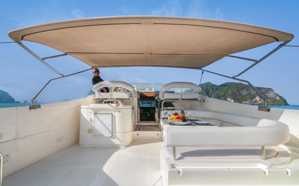 Ferretti 80
