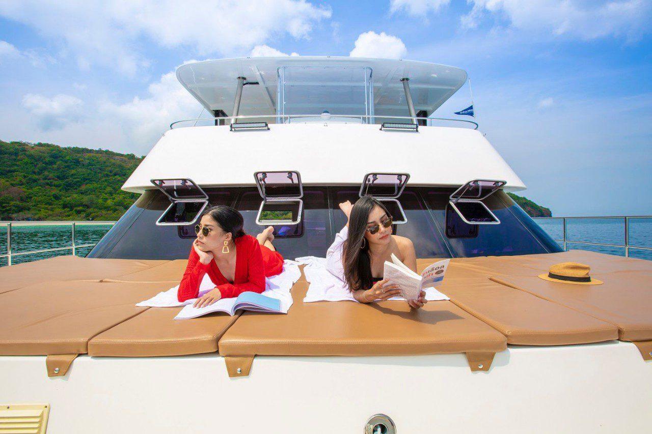 Fortuna Power Catamaran