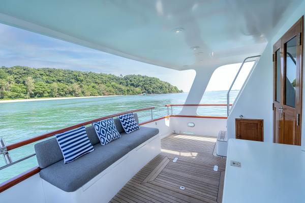 Grand Banks 53ft. photo 15
