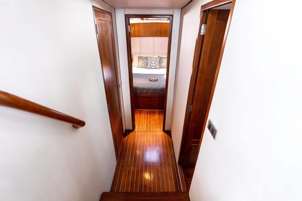 Grand Banks 53ft. photo 28