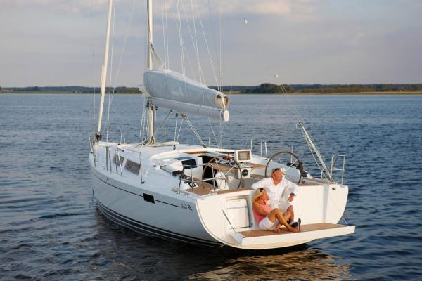 Hanse 385 photo 1