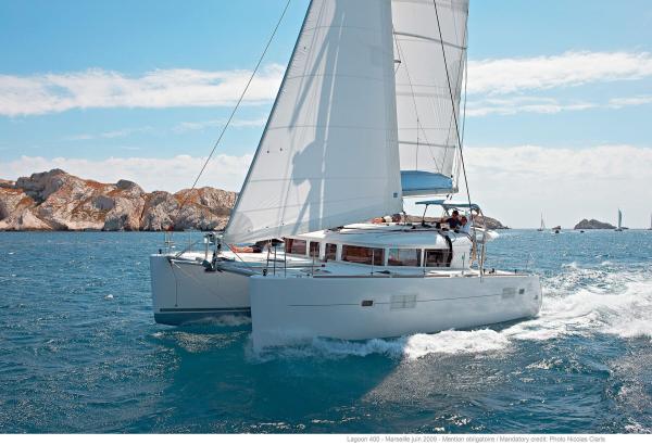 Lagoon 400 S2 – 4 cabins photo 1