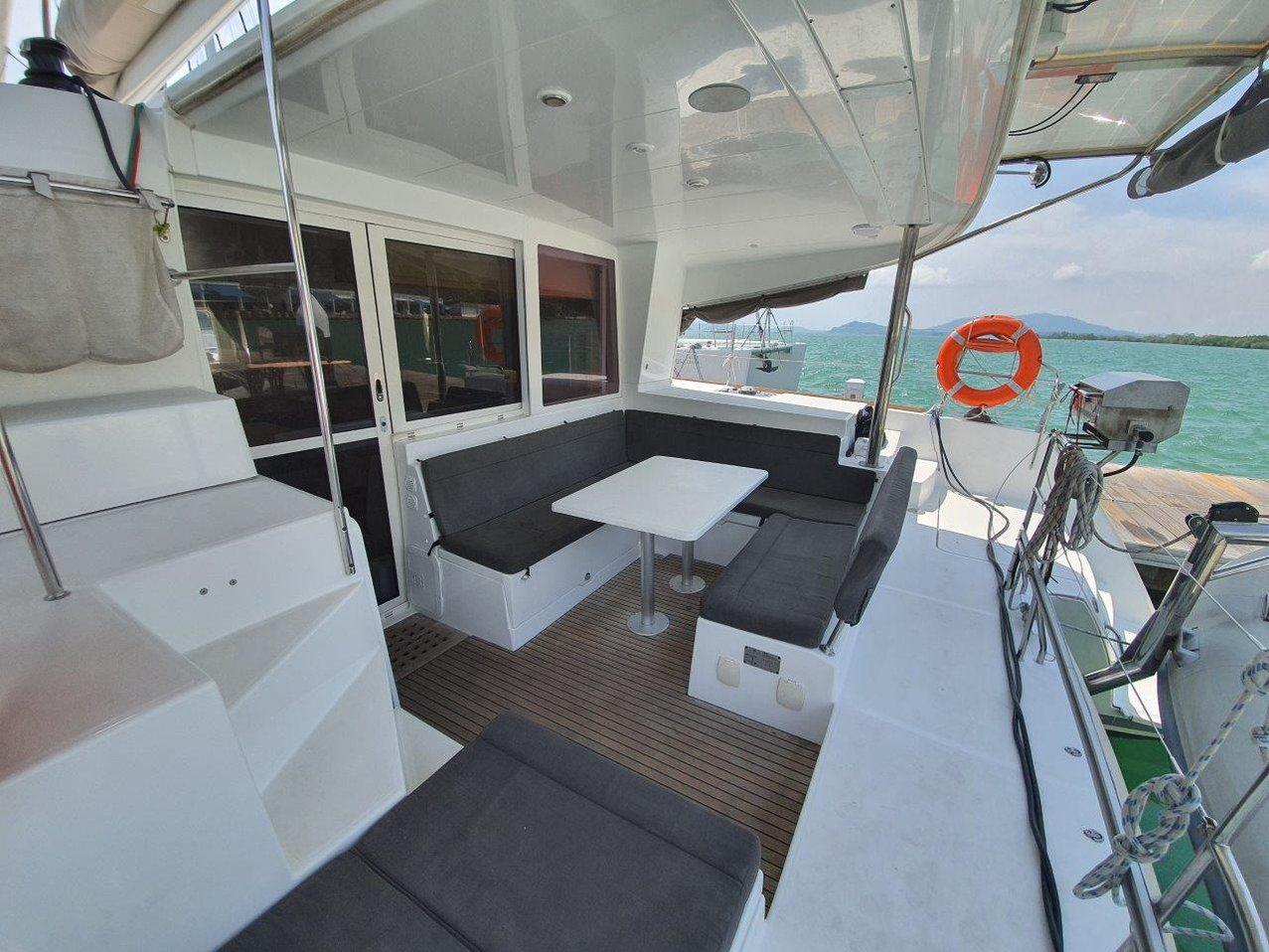 Lagoon 400 S2 – 4 cabins