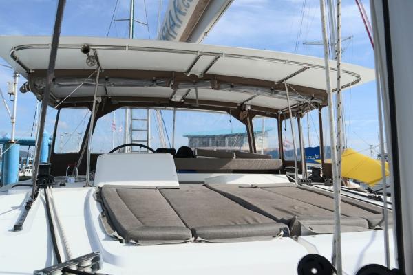 Lagoon 450-SA photo 3