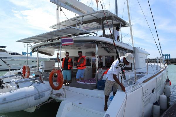 Lagoon 450-SA photo 4