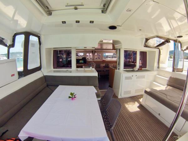 Lagoon 450-SA photo 6