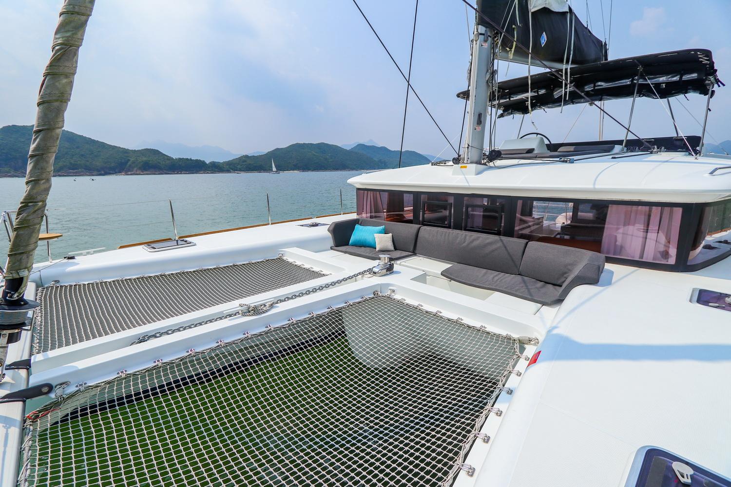 Lagoon 450 Yue Thai