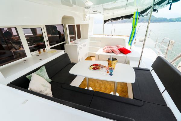 Lagoon 450 Yue Thai photo 8