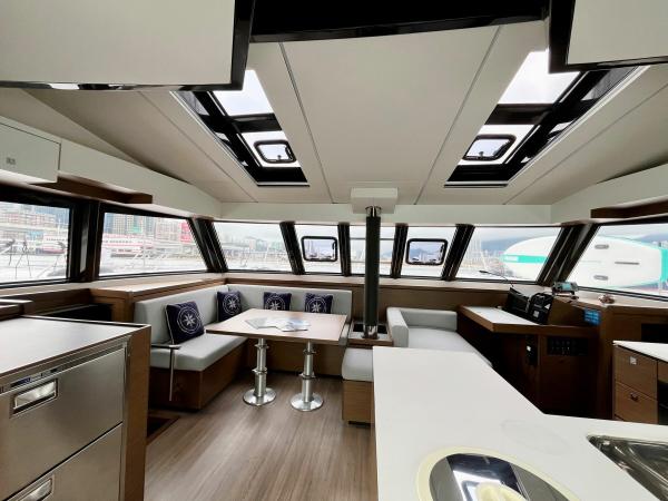 Nautitech 46 Fly Catamaran photo 7