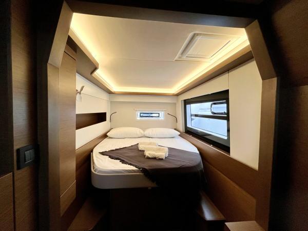 Nautitech 46 Fly Catamaran photo 10