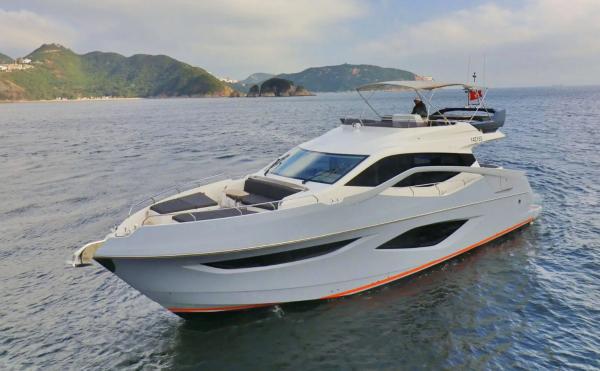 Numarine 62 Fly photo 10