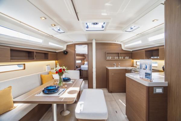 Oceanis 40.1 photo 7