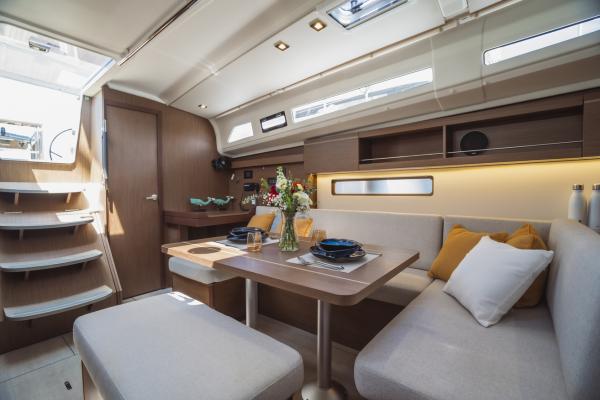 Oceanis 40.1 photo 12