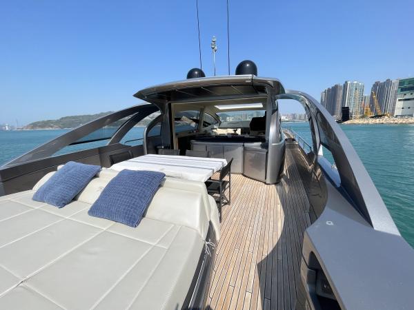 Pershing 70 photo 4
