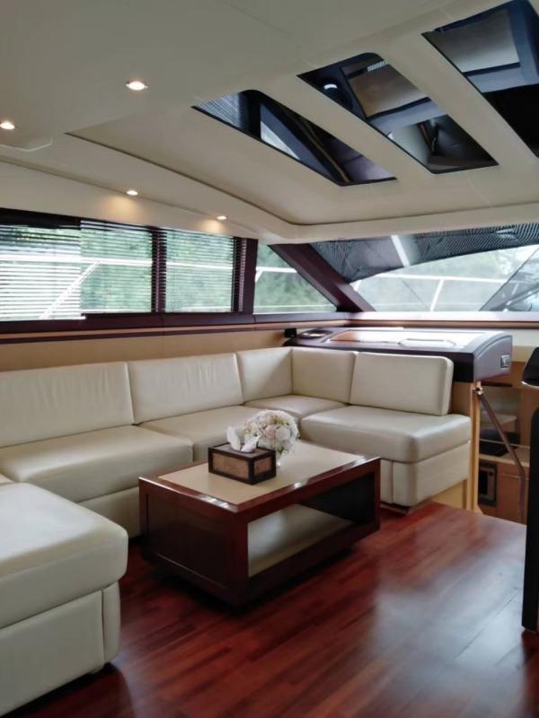 Princess V62 photo 6