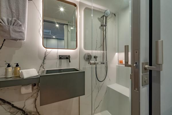 Sunreef 60 Eco photo 16