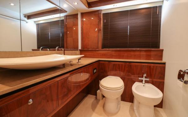 Sunseeker 86 photo 2
