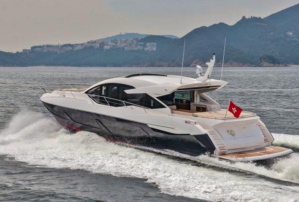 Sunseeker P74 photo 1