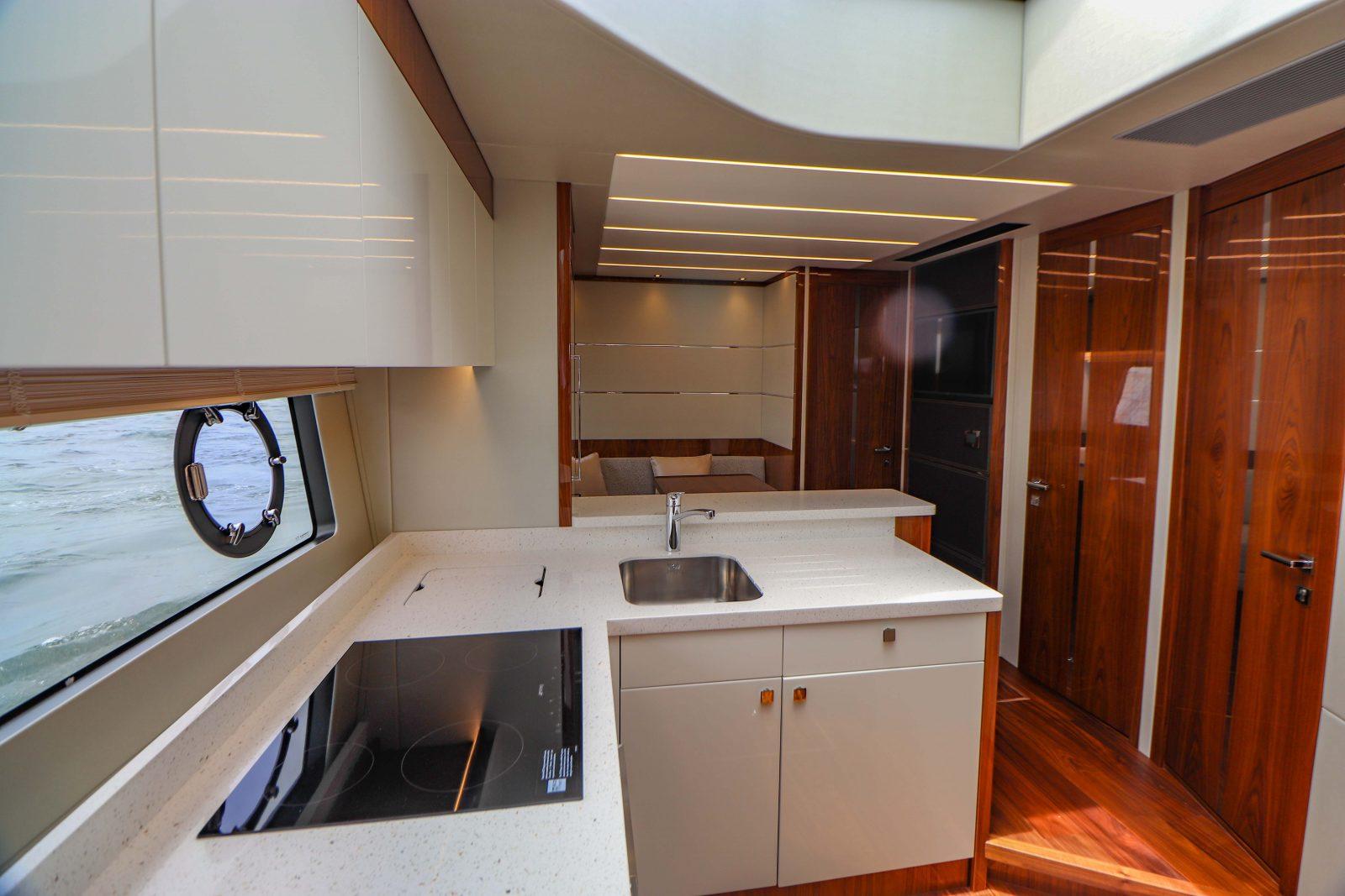 Sunseeker P74