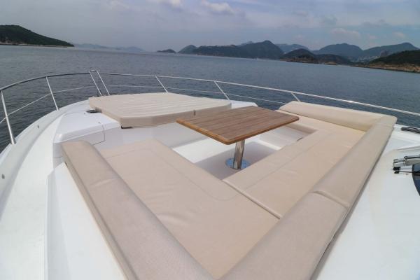 Sunseeker P74 photo 13