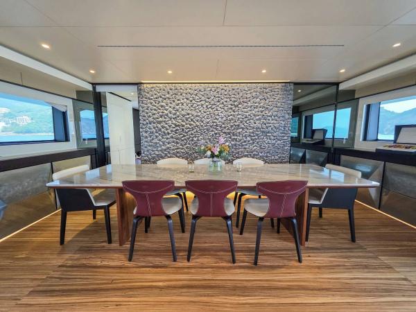 Wider 47M photo 18